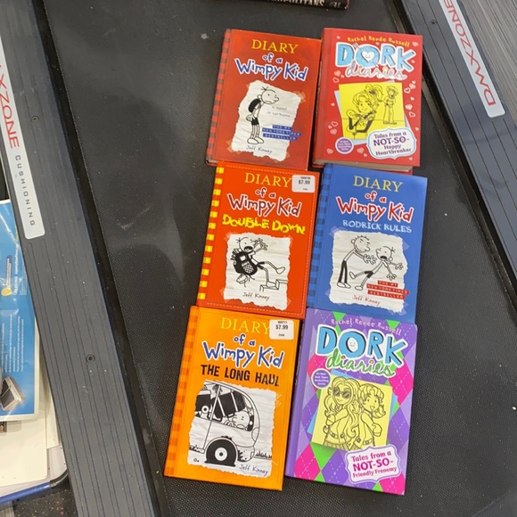 Diary of a Wimpy Kid Other - Bundle of 6 books